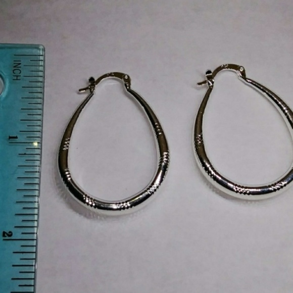 🎀 Beautiful 925 Hoop Earing - Picture 3 of 6